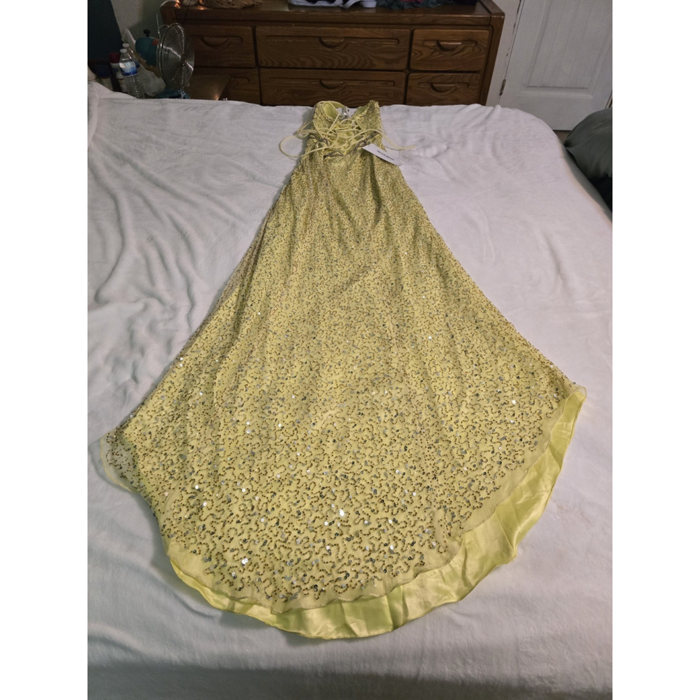 Nightway Collection NWT Yellow Beaded Halter Hi/lo Lined Formal Gown Ladies 10 - Picture 8 of 14
